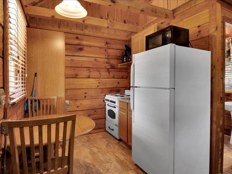 Cozy Cabin With Breathtaking Views Near Dollywood พิเจนฟอร์จ ภายนอก รูปภาพ